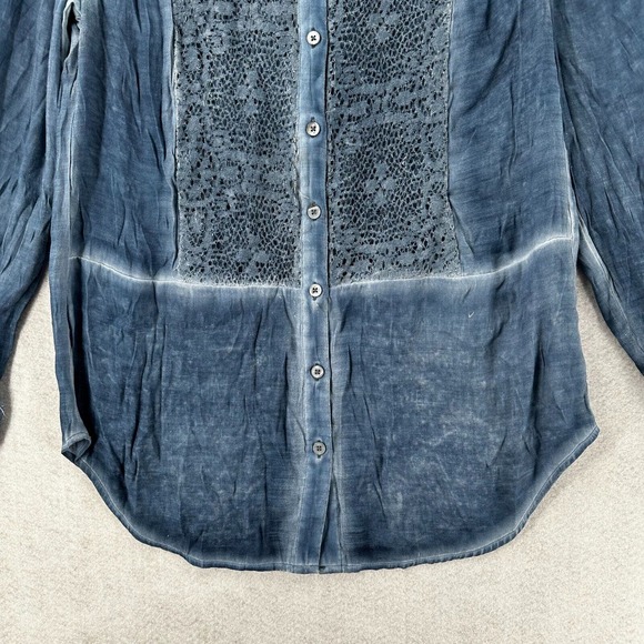Chicos Blouse Womens 1 (MEDIUM) Chambray Lace Button Up Top Blue - Picture 4 of 14